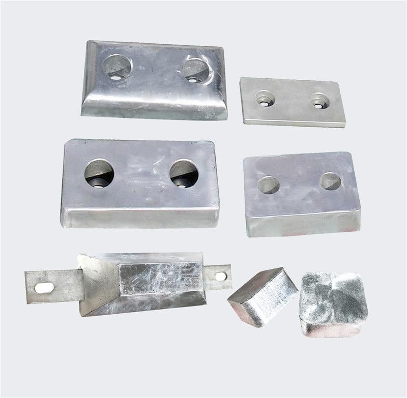 鑄鋁件陽極氧化染色后出現(xiàn)白色斑點(diǎn)如何解決？